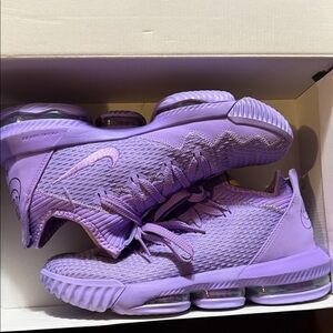 Nike Unisex LeBron Atomic Purple Basketball Shoes